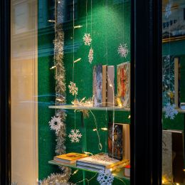 Rouleau adhésif vert pailleté