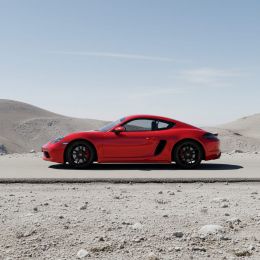 Covering rouge brillant intense pour toutes surfaces - Haute finition 