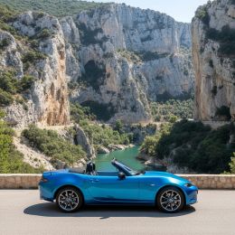 Covering bleu saphir brillant pour toutes surfaces - Haute finition