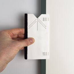 Raclette feutrine pour revêtement adhésif - outil de découpe intégré