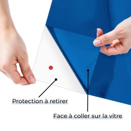 Film occultant bleu saphir brillant pour fenêtre