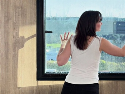Installation d’un film pour vitrage : notices et tutoriels